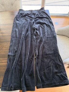 Lululemon athletica scuba velvet wide-leg pant